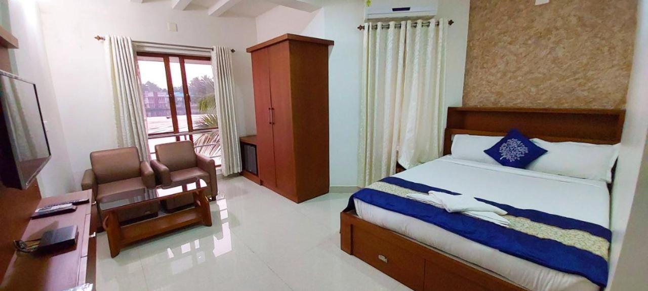 Captains Cabin Backwater Resort Alappuzha Buitenkant foto
