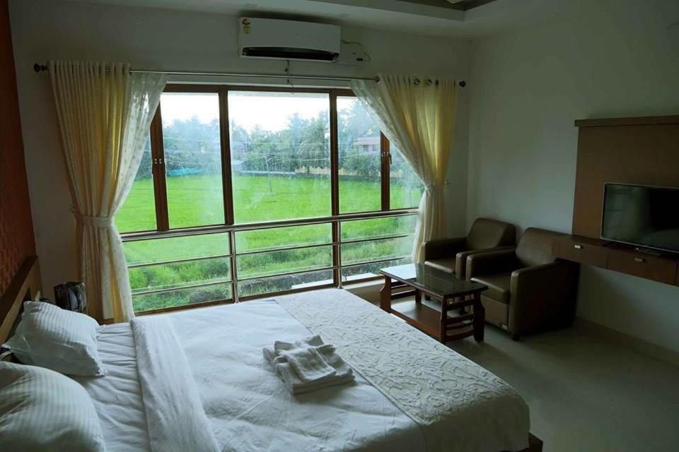 Captains Cabin Backwater Resort Alappuzha Buitenkant foto